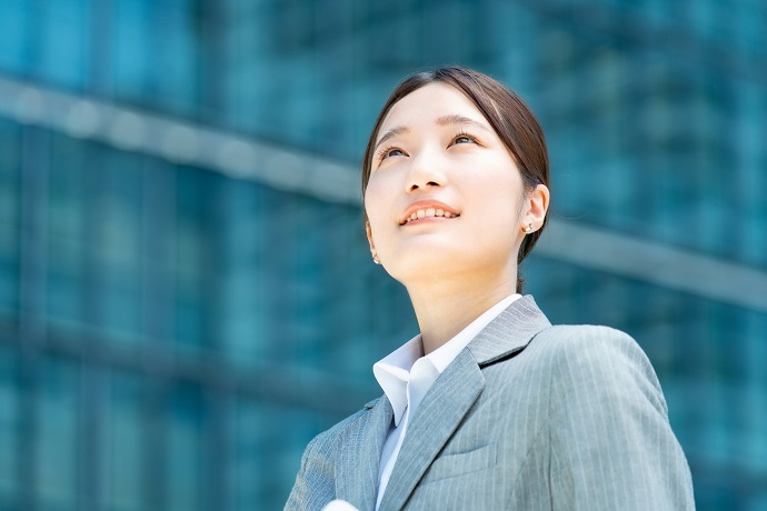 派遣社員の女性